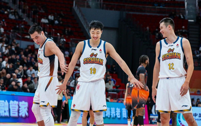 CBA升降级出炉！退4进5，NBL球队先抢两名额，江苏四川处境尴尬|联赛|小联赛|竞争力|篮协|赛季_新浪体育_新浪新闻